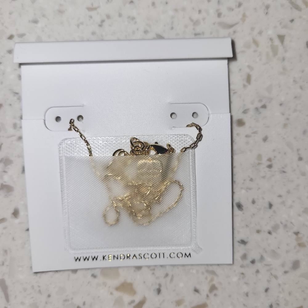 Kendra Scott Gold Heart Necklace - Picture 2 of 2